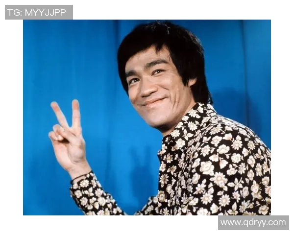 足球明星李小龙精彩视频集锦展现非凡球技与激情瞬间